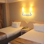 The Time Old Hotell