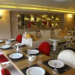 Hotell The Time Old 4*