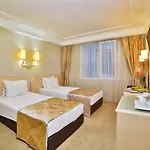 Hotell The Time Old
