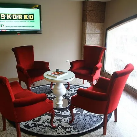 The Time Old Otel