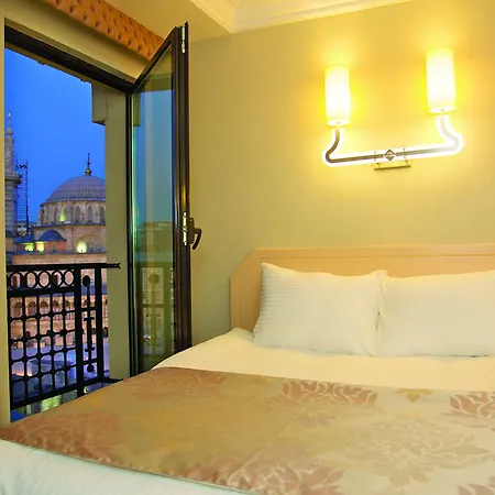 The Time Old 4* Istanbul