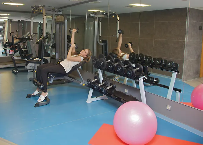 Hotell The Time Old 4*