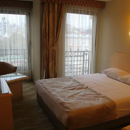 The Time Old מלון 4*