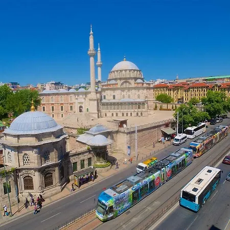 מלון The Time Old